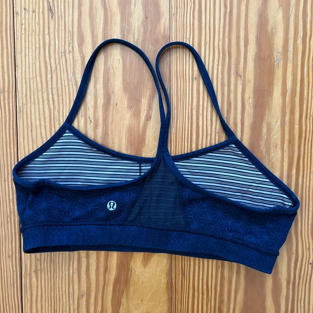 Lululemon bra size 8 great condition.